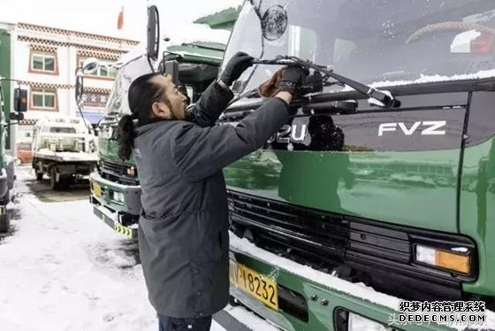 ѧϰ�����༪�Ƚ��¼��ĵ����,�������༪ͬ־ѧϰ�ĵ�