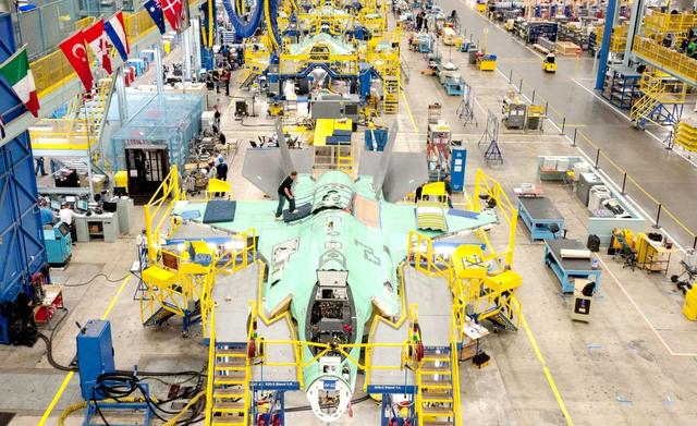 美军F35终于可以“大象漫步”了,我们歼20真的没有这种能力吗?