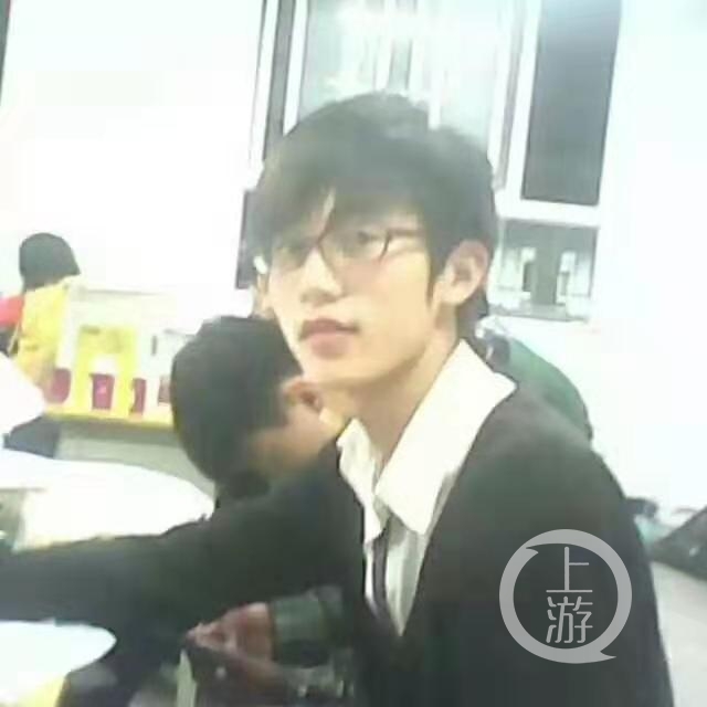 23cc13f97b652407578168748397a795.jpg 生活照.jpg